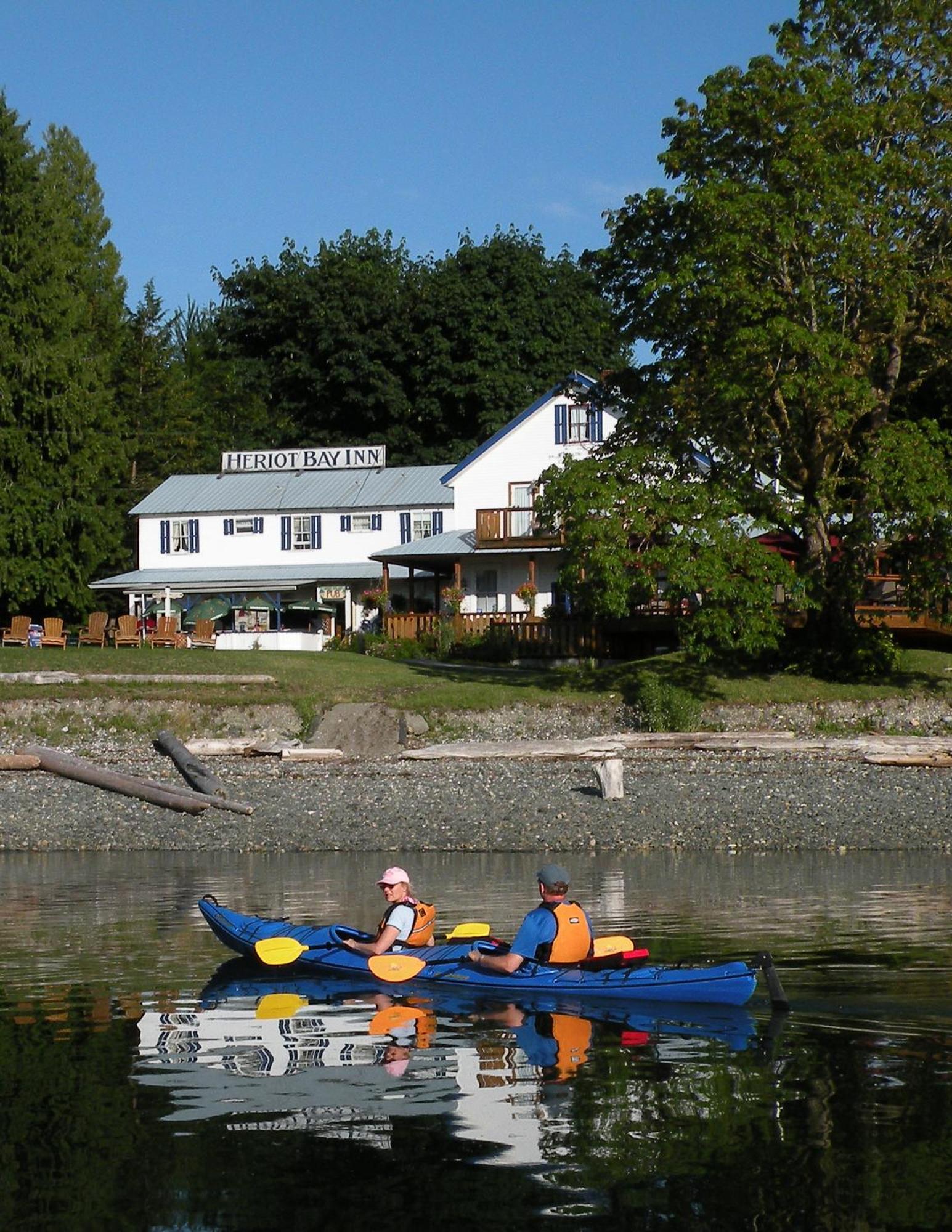 Heriot Bay Inn Kültér fotó